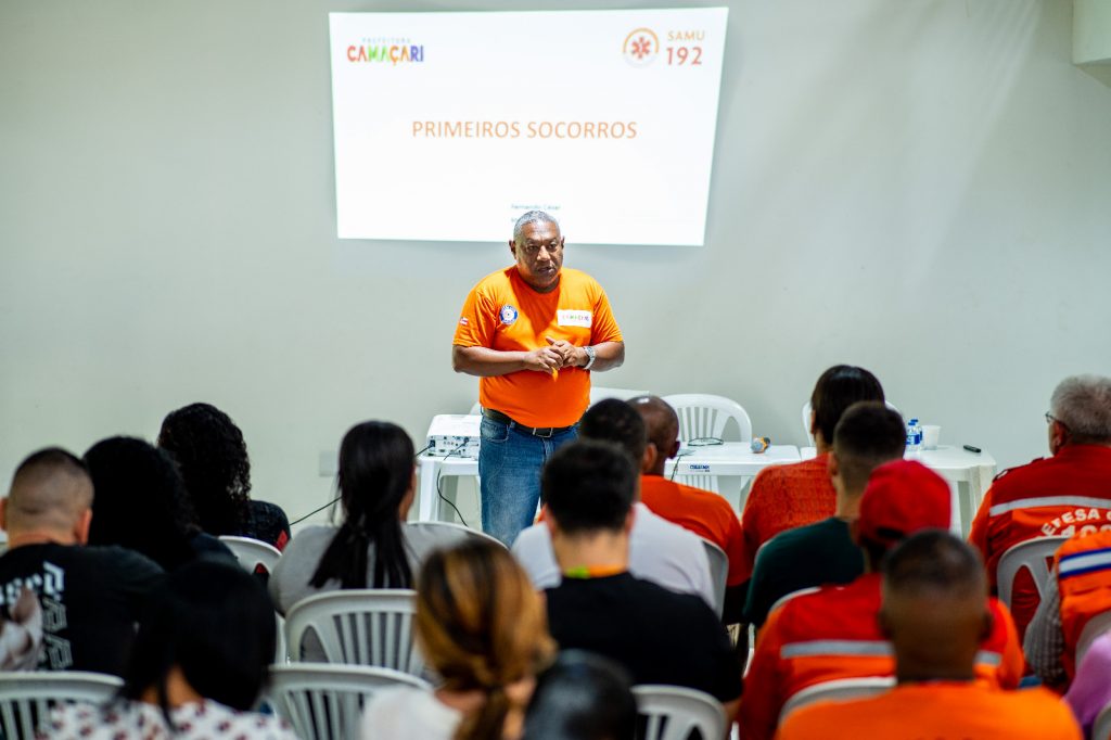 defesa-civil-sesau-treinamento-primeiros-socorros-aph-antonio-perito-foto-juliano-sarraf-1-1024x682[1]