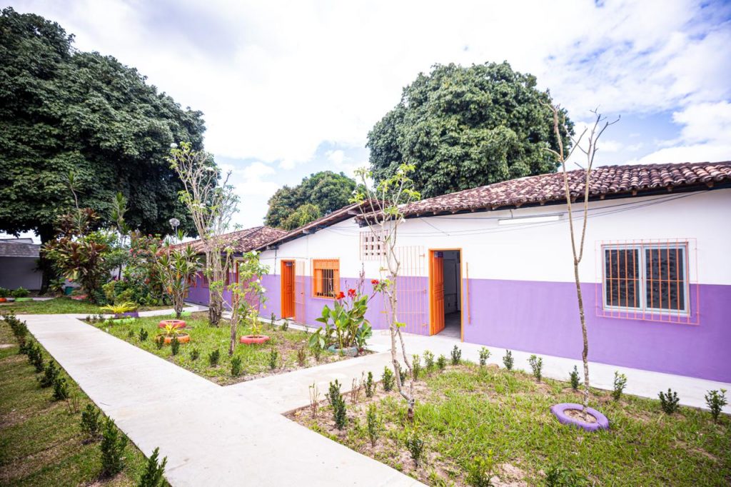 seduc-cobertura-entrega-melhorias-infraestrutura--escola-centro-educacional-monteiro-lobato-foto-patrick-abreu-01-1024x682[1]